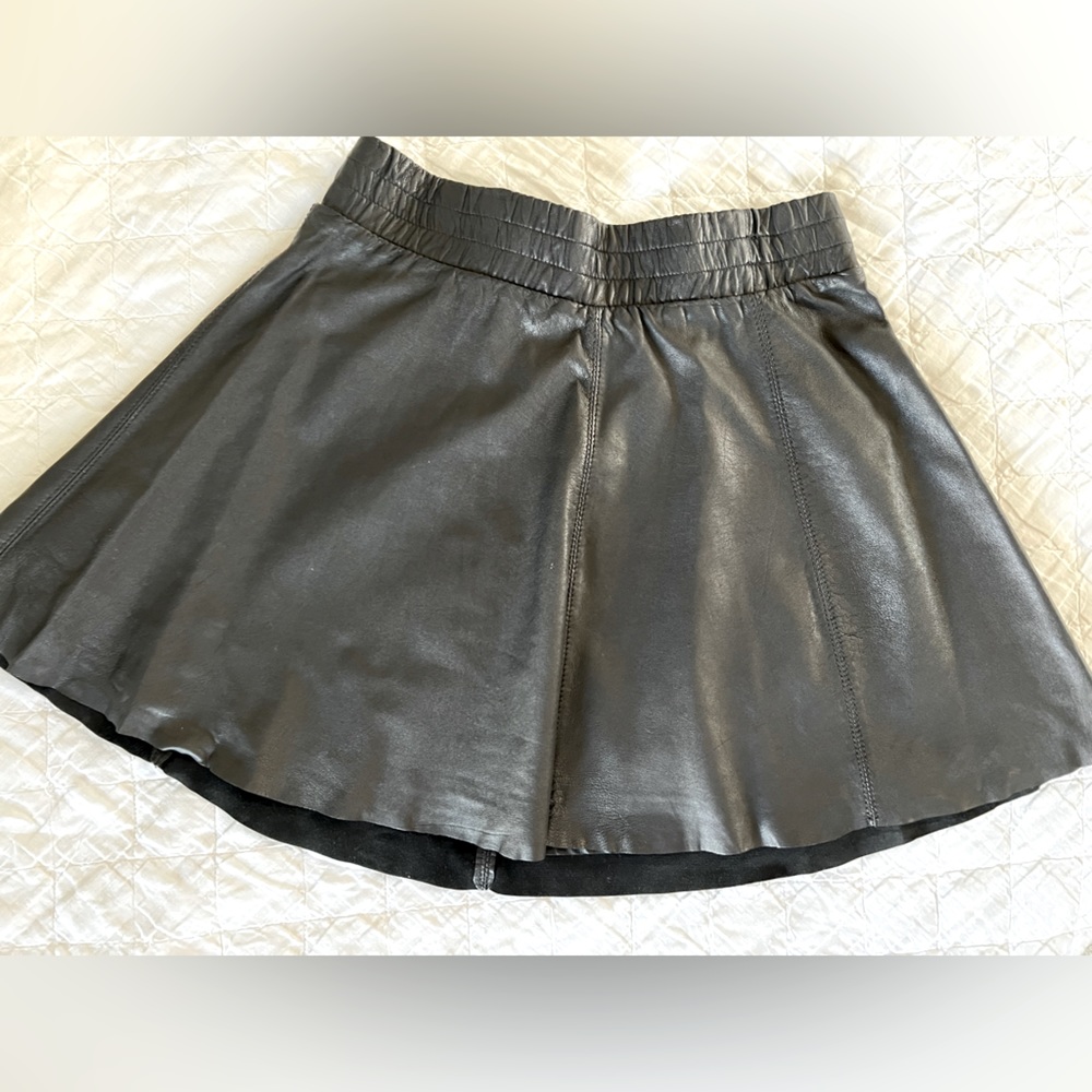 Aiko leather swing skirt XS
